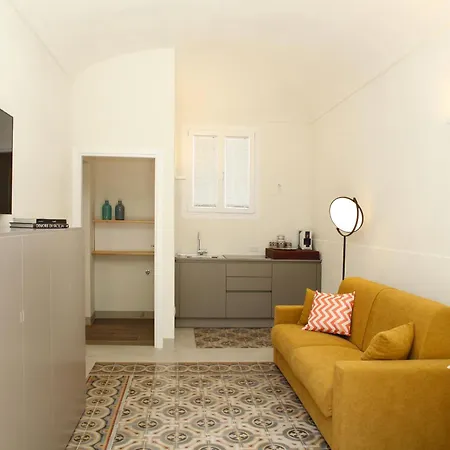 Versomare & Guest house Valderice